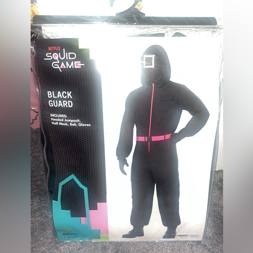 SQUID GAMES COSTUME Black Guard Hooded Jumpsuit Costume